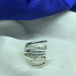 ANILLO LINEAS DIAMANTADAS