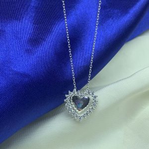 COLLAR CORAZON ENMARCADO